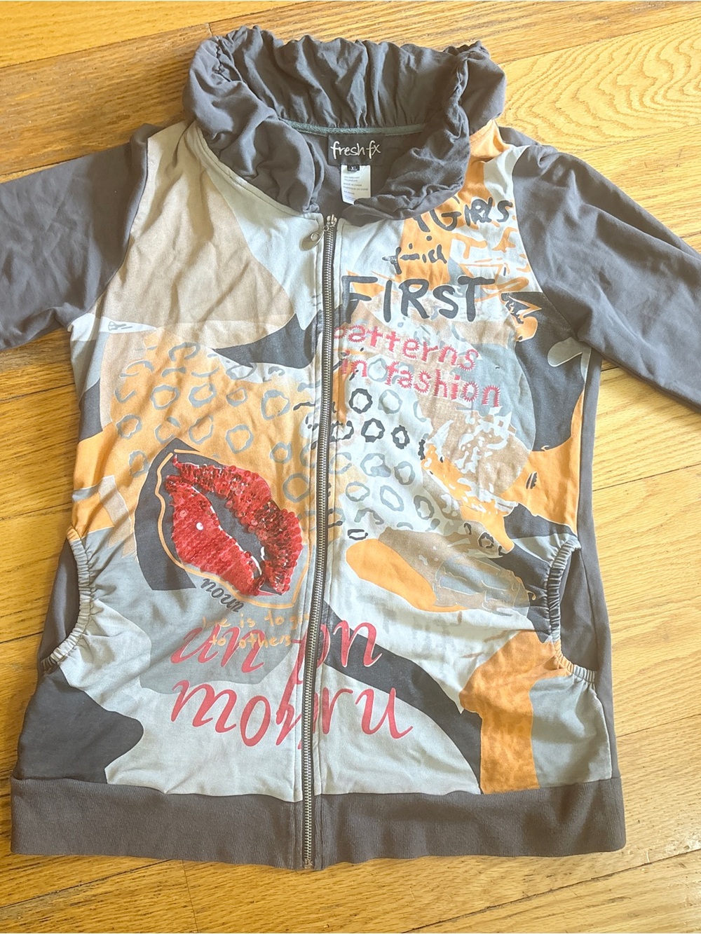 freshfx Sz XL brown & Orange Zip Hoodie with Sequin Lip Detail